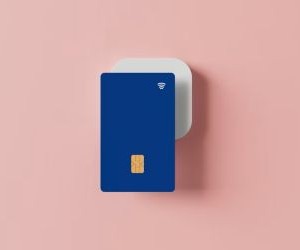 Forex nabízí příležitosti k zisku z kolísání mezi globálními měnami na vysoce likvidním trhu, který se obchoduje 24 hodin denně, ale je také vysoce rizikovou oblastí kvůli pákovému efektu, prudké volatilitě a dopadu makroekonomických zpráv; klíčem je obchodovat s jasnou strategií, přísným řízením rizik a pouze s kapitálem, který si můžete dovolit ztratit, aniž by to ovlivnilo vaši finanční stabilitu.